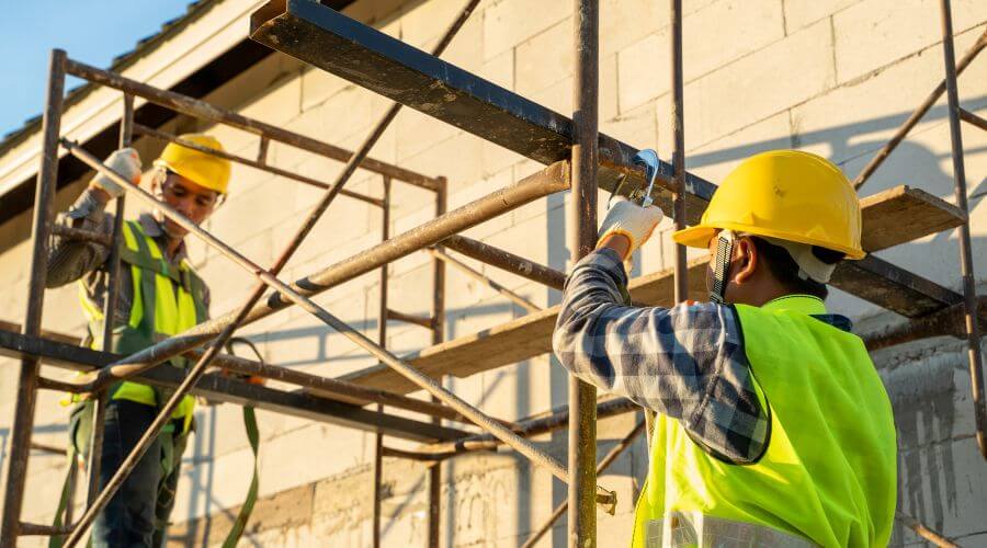 Professional gutter cleaning in Munger, MI